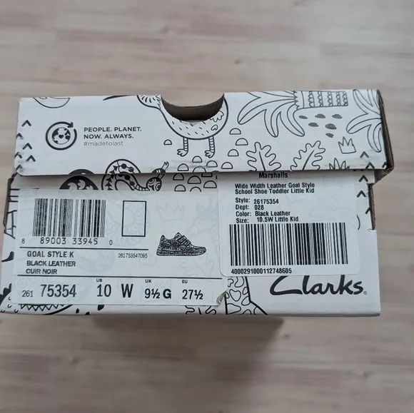 🆕NEW IN BOX Clarks WIDE Width Goal Style Black Leather Kids School Shoes