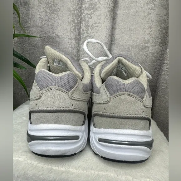 NEW Vionic Men’s 23Walk Classic Sneakers Grey Sz US 9.5W
