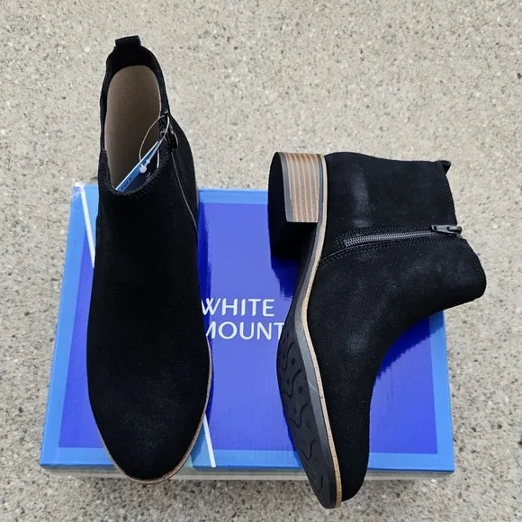 New white mountain suede boots women's 9