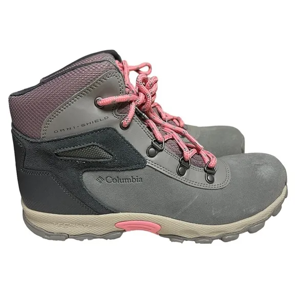 NIB Columbia Youth Newton Ridge Amped Boot 7Y