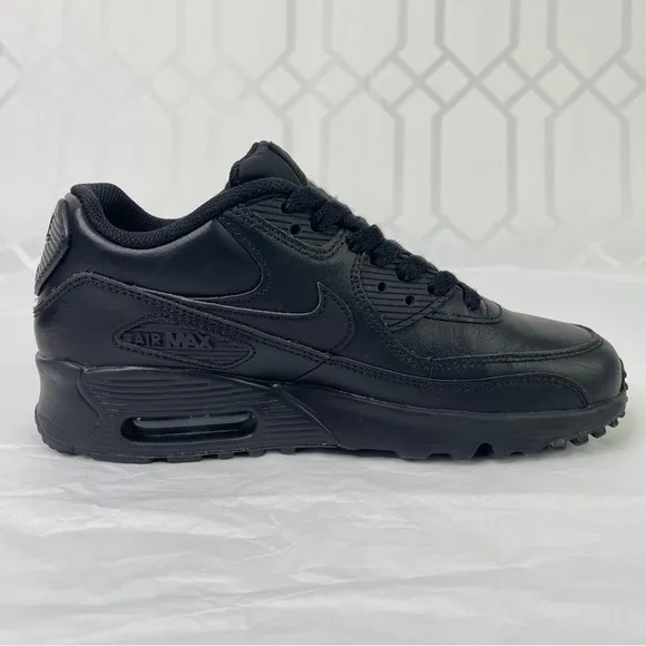 Nike Air Max 90 Triple Black Sneakers Shoes Size 4.5Y Style 833412-001