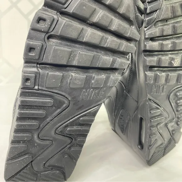 Nike Air Max 90 Triple Black Sneakers Shoes Size 4.5Y Style 833412-001