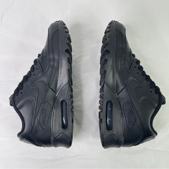 Nike Air Max 90 Triple Black Sneakers Shoes Size 4.5Y Style 833412-001