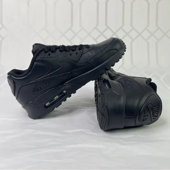 Nike Air Max 90 Triple Black Sneakers Shoes Size 4.5Y Style 833412-001