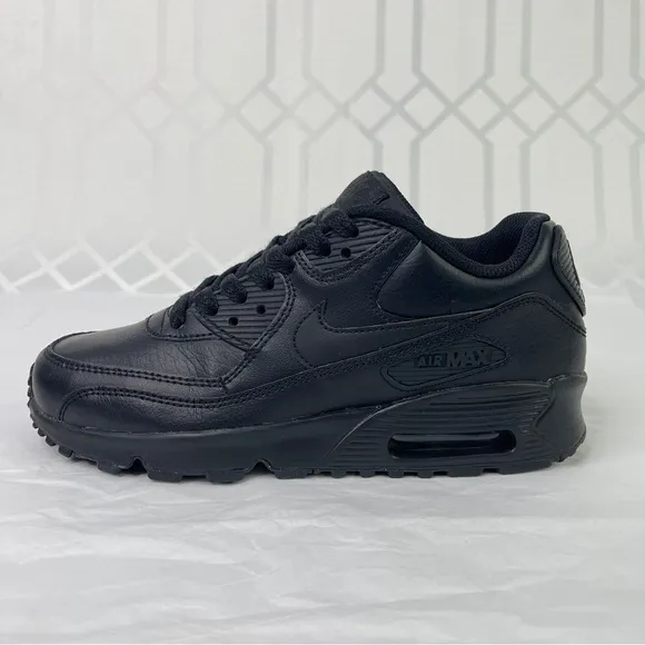 Nike Air Max 90 Triple Black Sneakers Shoes Size 4.5Y Style 833412-001