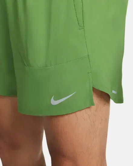 Nike Dri-FIT Stride Men's 13cm (approx.) Brief-Lined Running Shorts - Light Green
