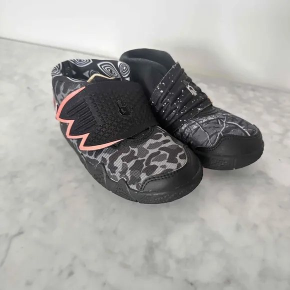Nike Kybrid S2 Kids High Top Sneakers Velcro Strap Graphic Print Black Size 10C