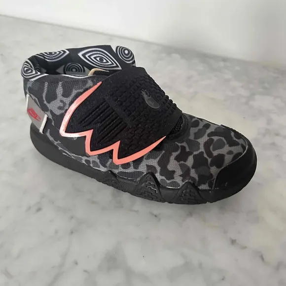 Nike Kybrid S2 Kids High Top Sneakers Velcro Strap Graphic Print Black Size 10C