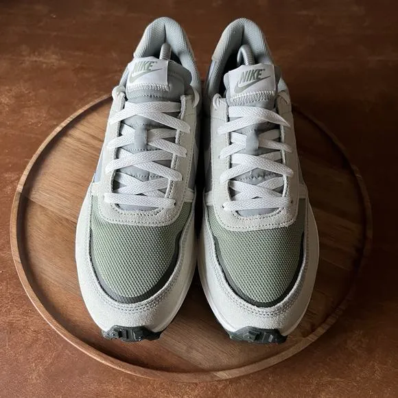 Nike Men's Waffle Nav Suede Jade Horizon Green Walking Sneakers Shoes Size 10.5