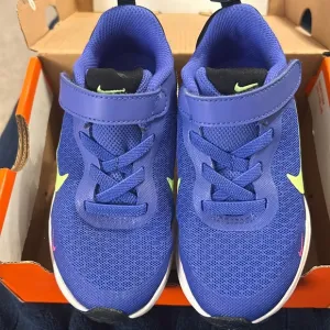 Nike Revolution 7 Little Kids Running Shoes New In Box