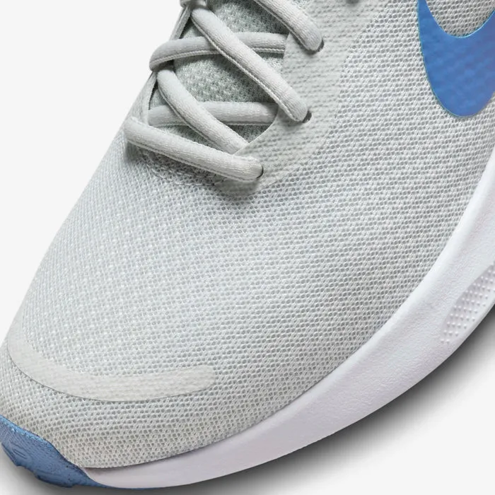 Nike Revolution 7 Trainer