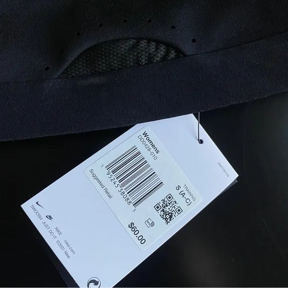 NIKE Swoosh High-Support Non-Padded Adjustable Sports Bra