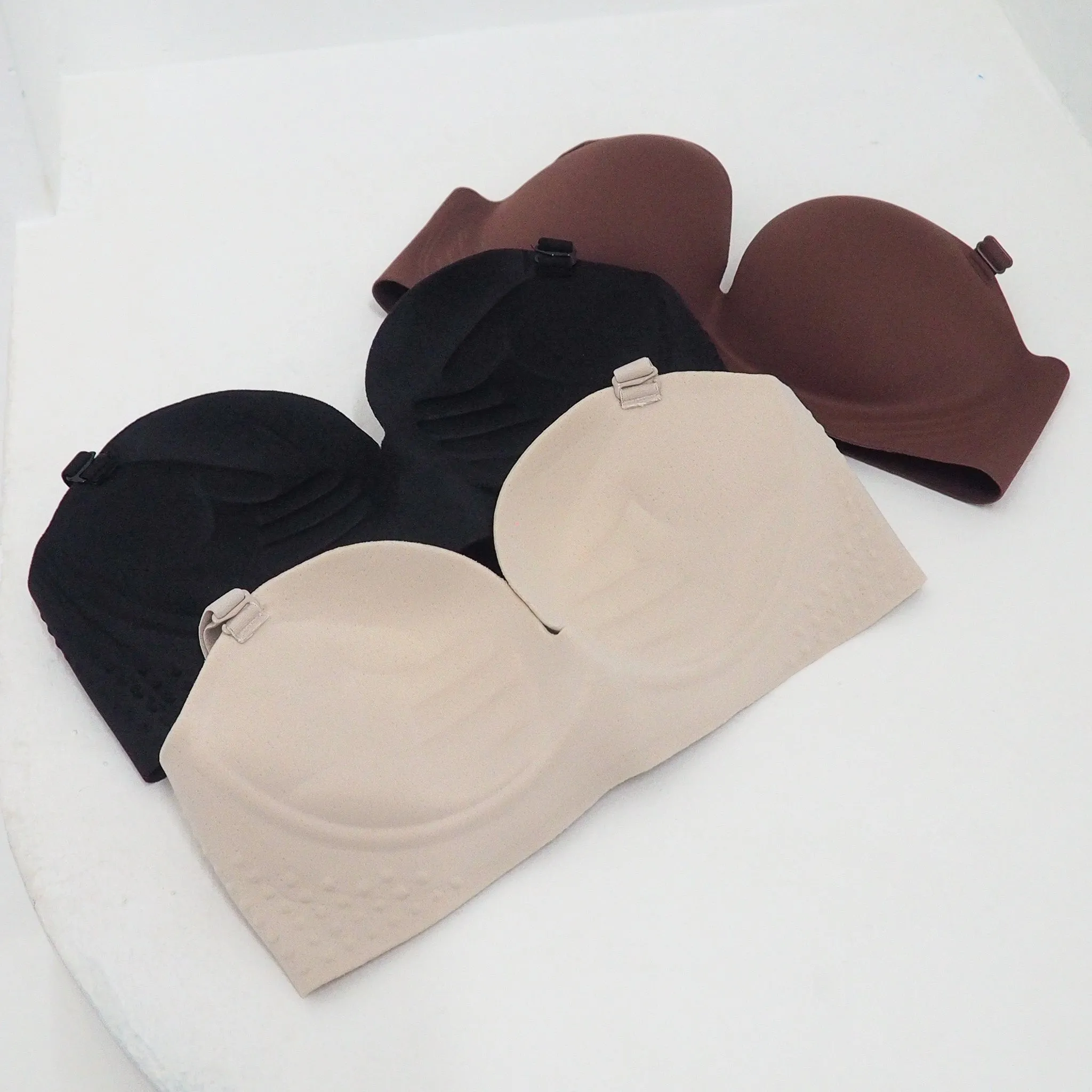 No Bulge! Lifting Seamless Wireless Bra in Velvet Black