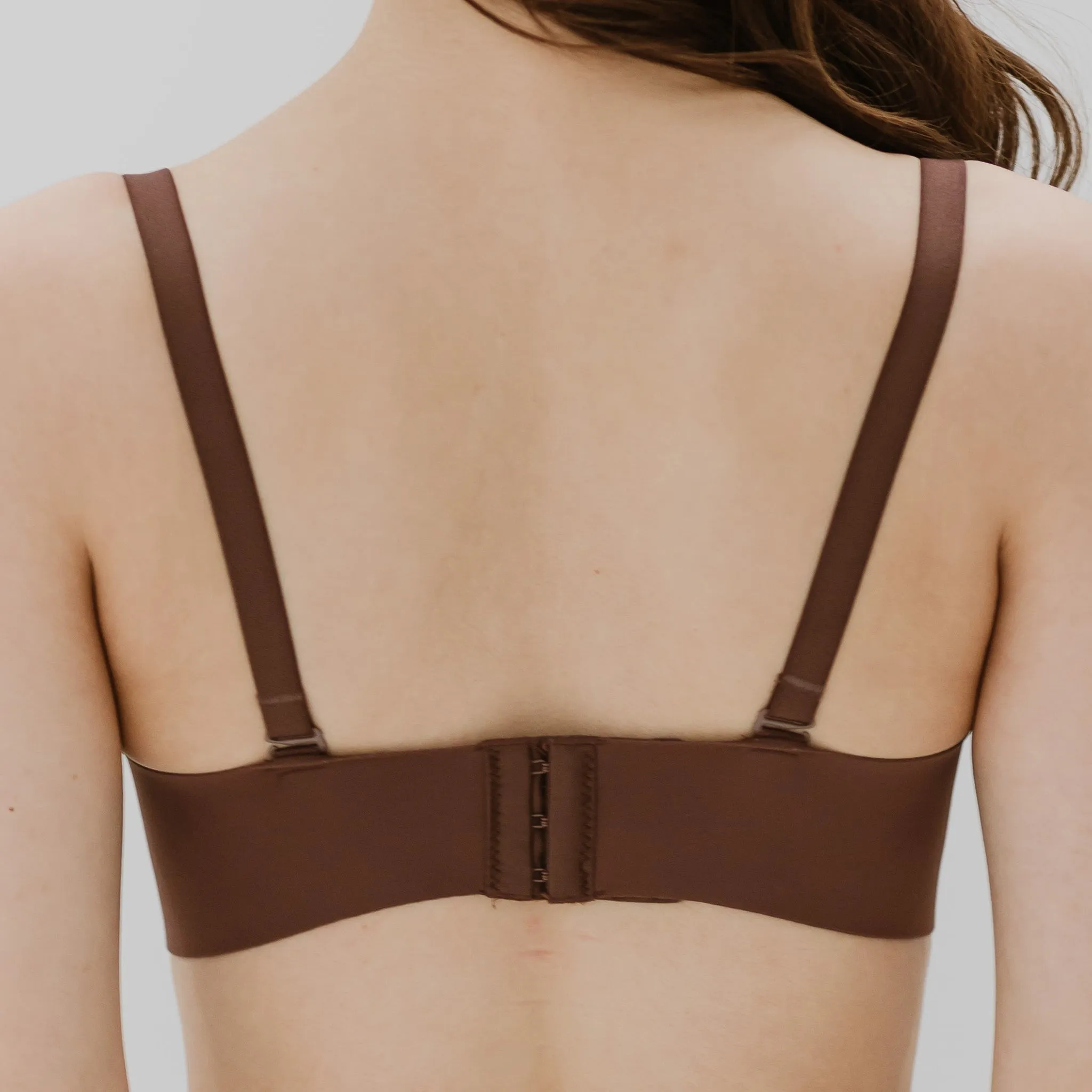 No Bulge! Lifting Seamless Wireless Bra in Velvet Cocoa