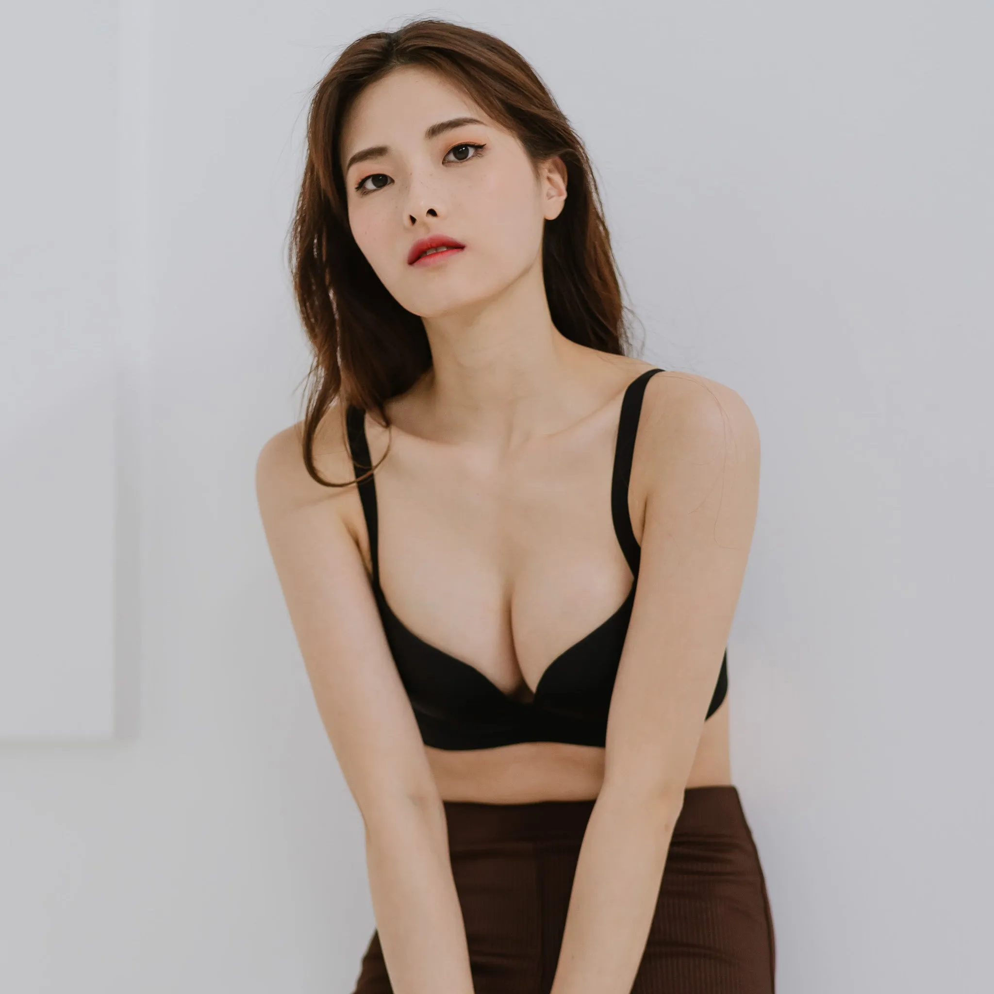 No Bulge! Seamless Wireless Bra in Velvet Black