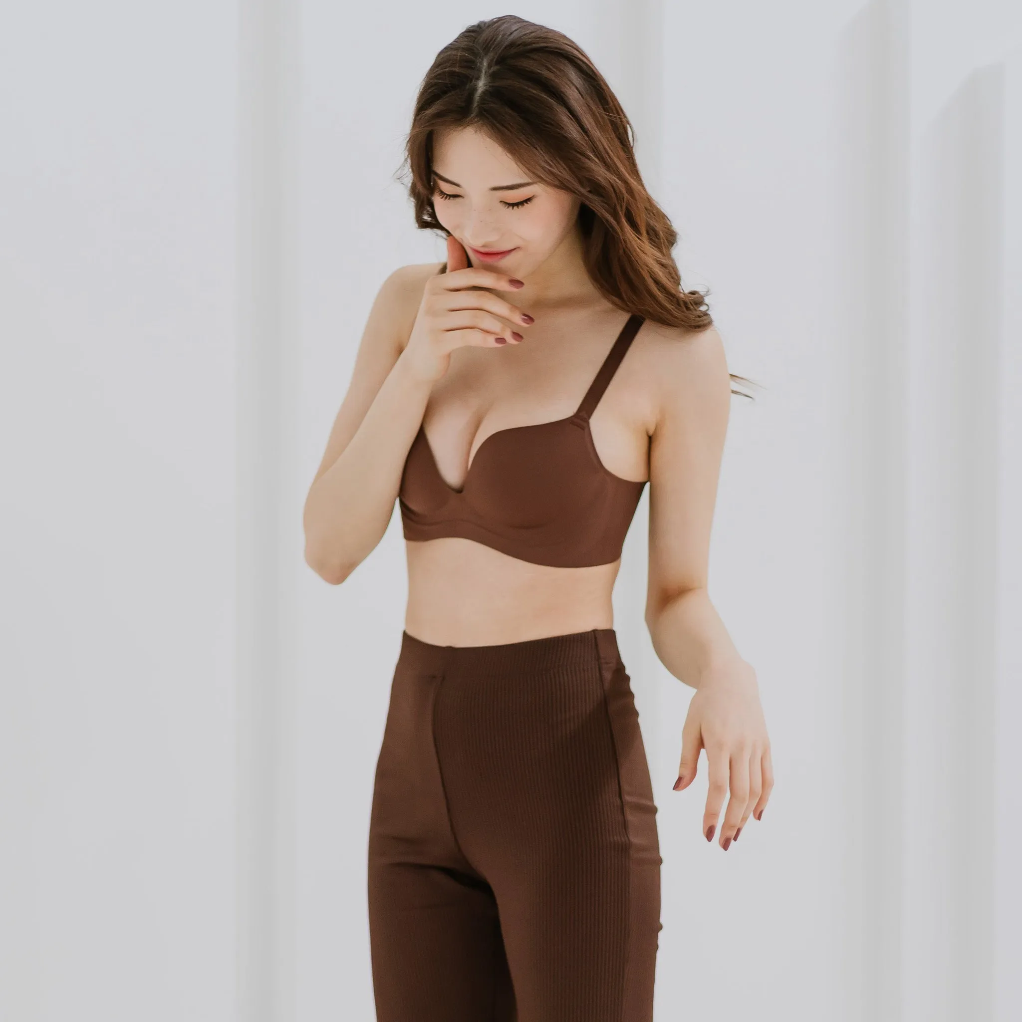 No Bulge! Seamless Wireless Bra in Velvet Cocoa