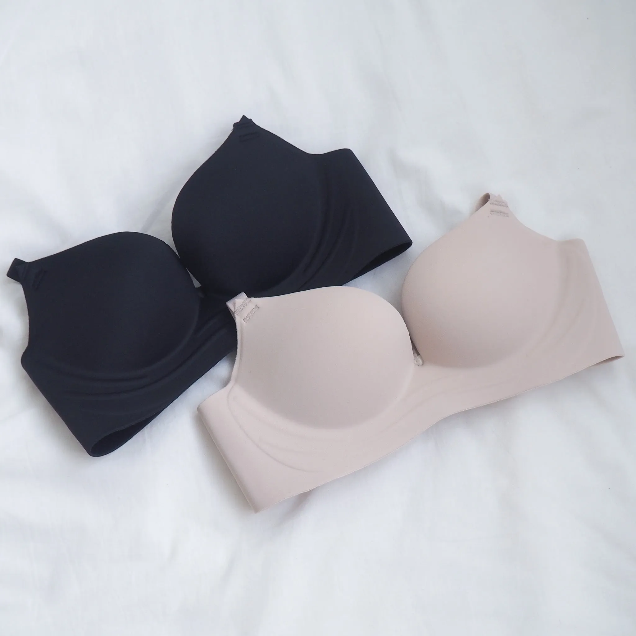 No Bulge! Seamless Wireless Bra in Velvet Creme