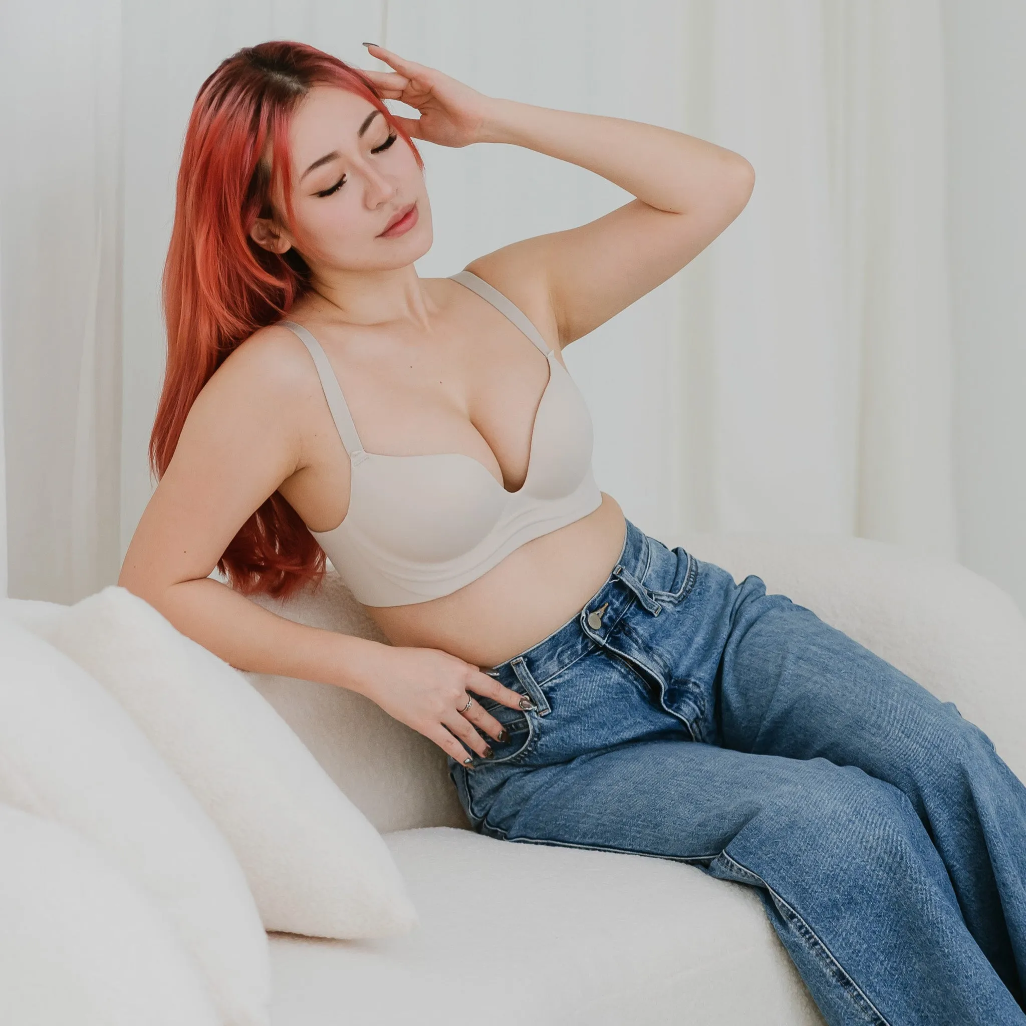 No Bulge! Seamless Wireless Bra in Velvet Creme