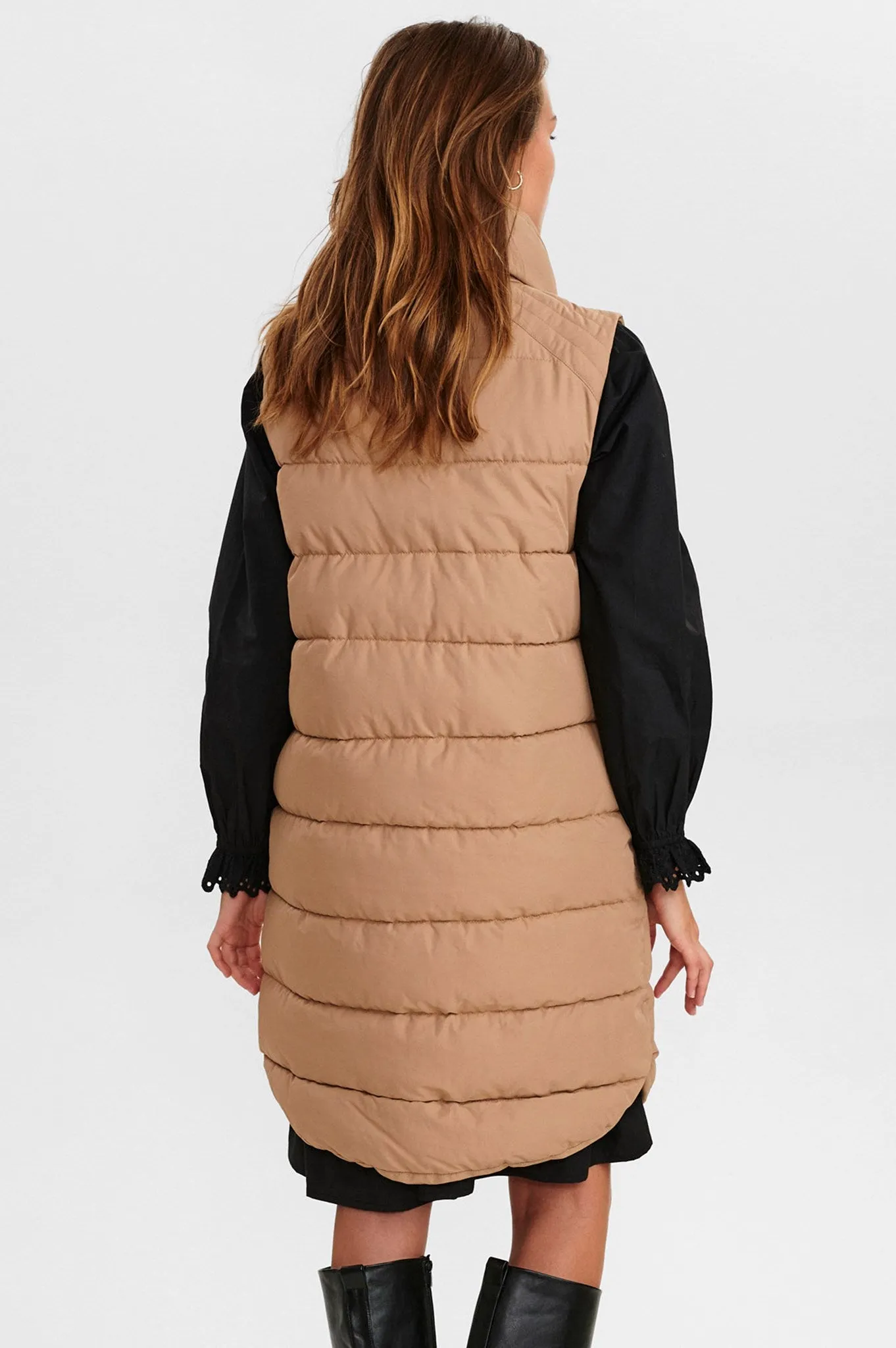 NUBETRI WAISTCOAT - Tannin