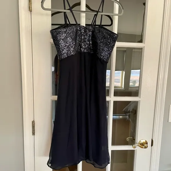NWOT Tadashi Collection Navy Silk Cocktail Dress Size 8