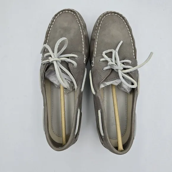NWOT Timberland Women's Classic Leather Boat Shoes/Loafers, Grey, Size 8