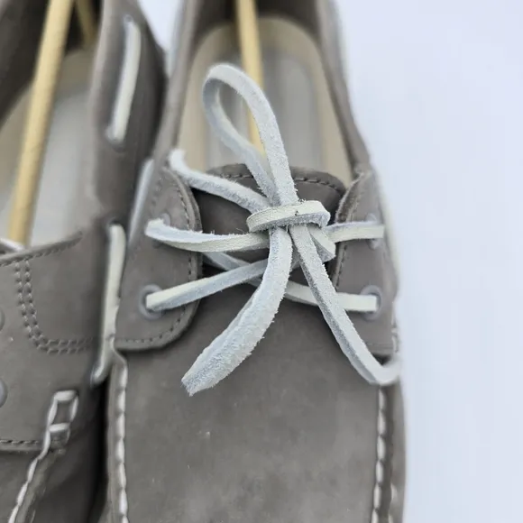 NWOT Timberland Women's Classic Leather Boat Shoes/Loafers, Grey, Size 8
