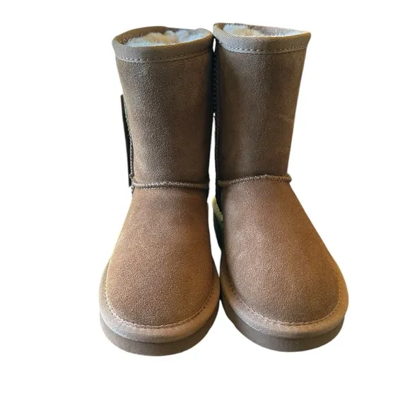 NWT Bearpaw Girls Youth Size 1 Elle Youth Iced Coffee Boots