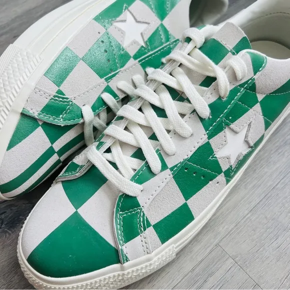 NWT Converse One Star OX Men’s Shoes