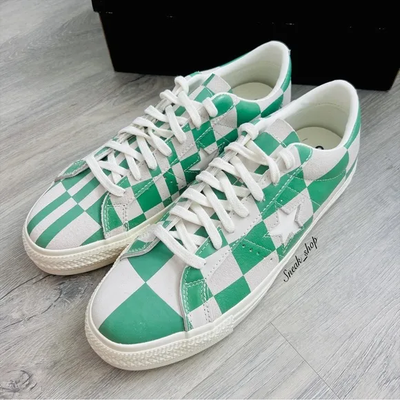 NWT Converse One Star OX Men’s Shoes