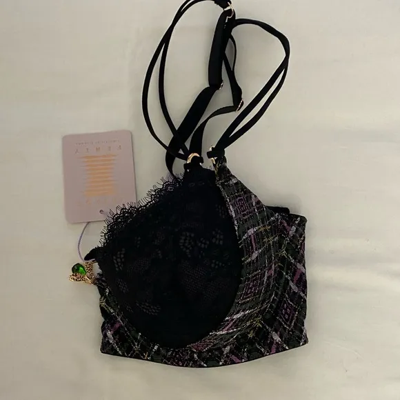 NWT Savage X Fenty by Rihanna A Little Tart Balconette Bra Size 36D.