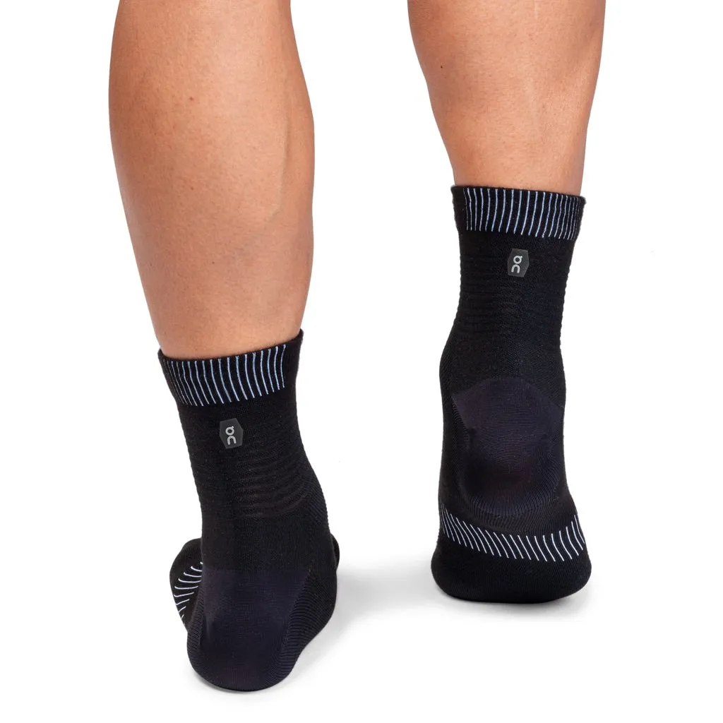 ON Performance Ultralight Mid Sock Black White