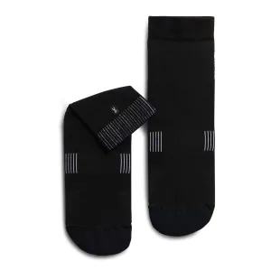 ON Performance Ultralight Mid Sock Black White