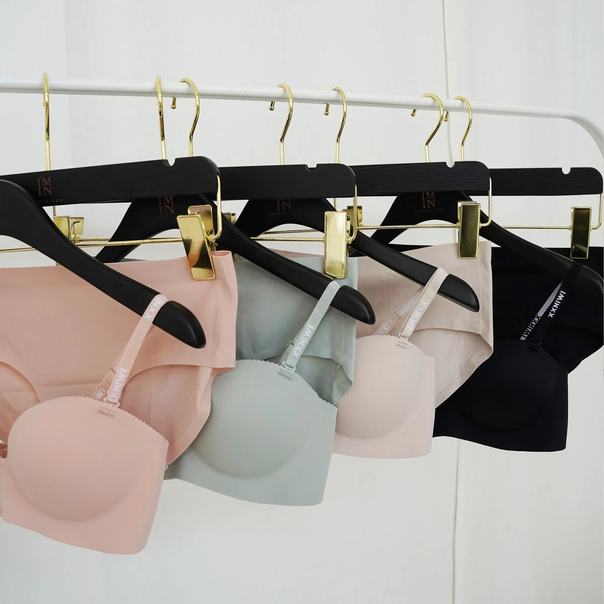 Oomph! Classic Super Push Up Seamless Wireless Bra in Cherry Cream