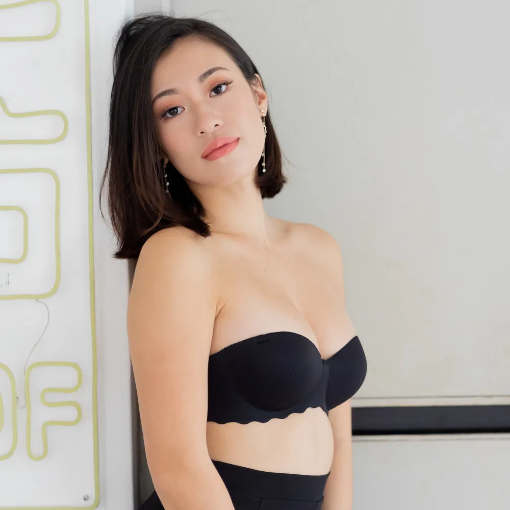 Ooom-pha-licous Scallop 2-Way Wireless Super Push Up Bra in Black (Size XL Only)