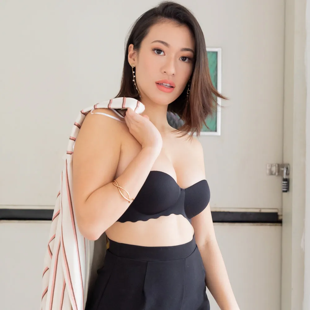Ooom-pha-licous Scallop 2-Way Wireless Super Push Up Bra in Black (Size XL Only)