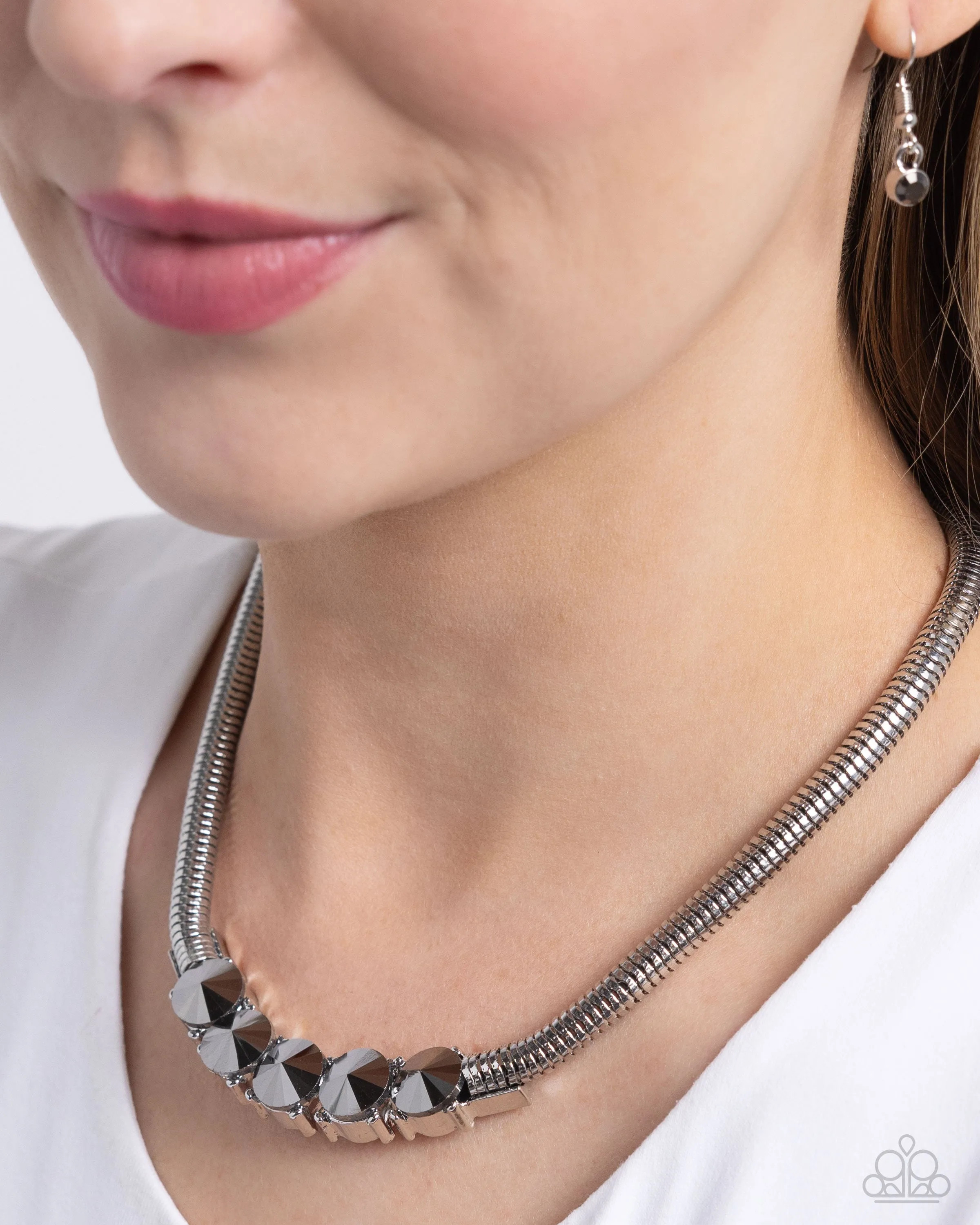 Paparazzi Musings Makeover Necklace Silver