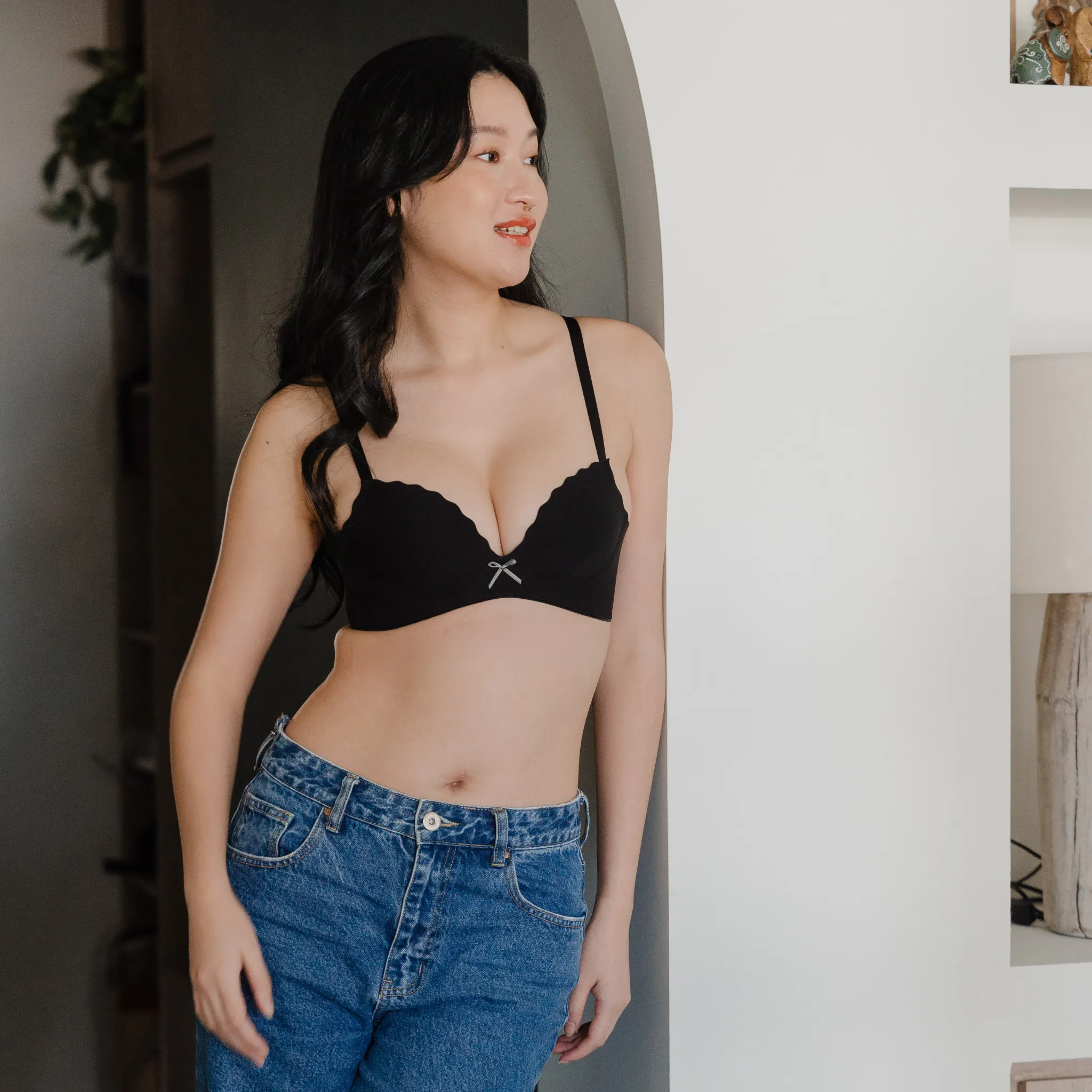 Perky Chevron! Seamless Push Up Wireless Bra in Black