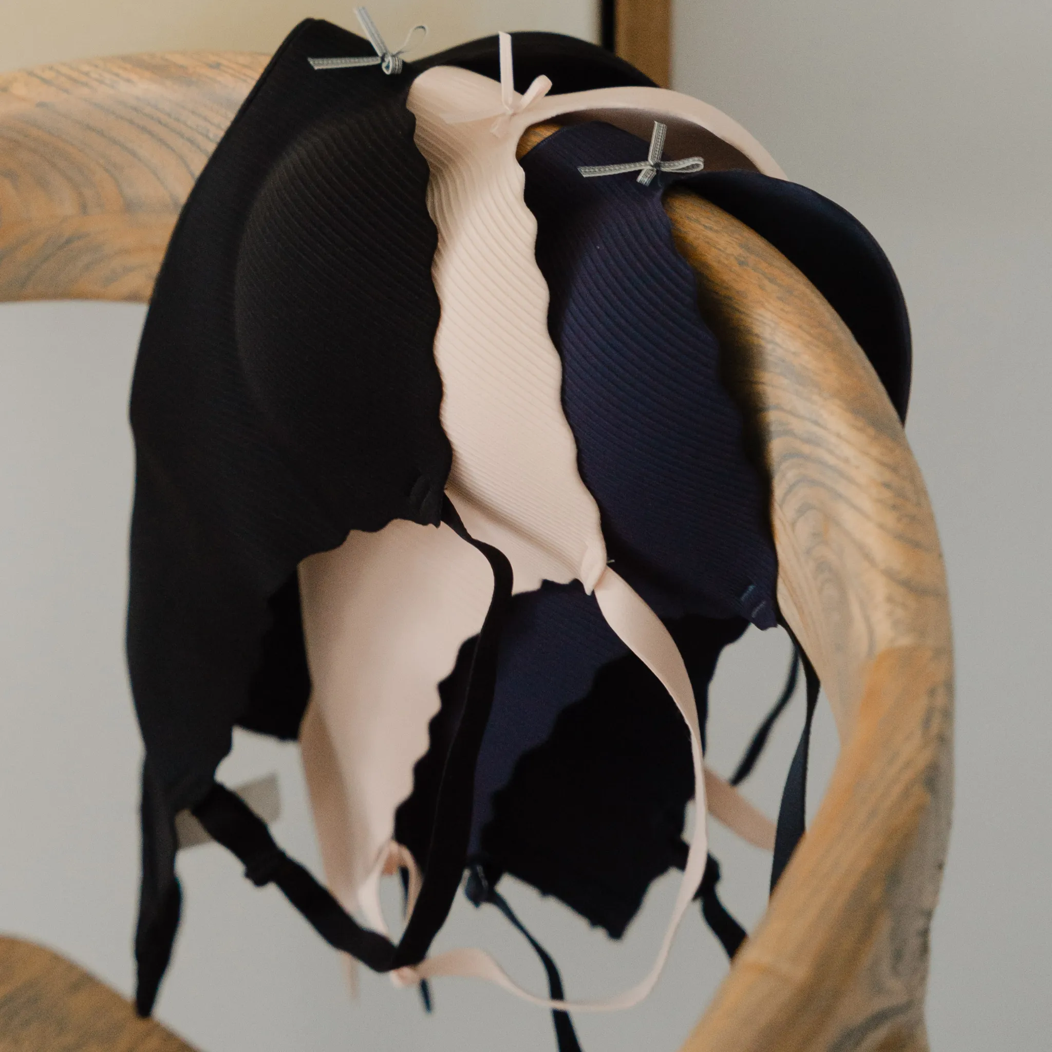 Perky Chevron! Seamless Push Up Wireless Bra in Black