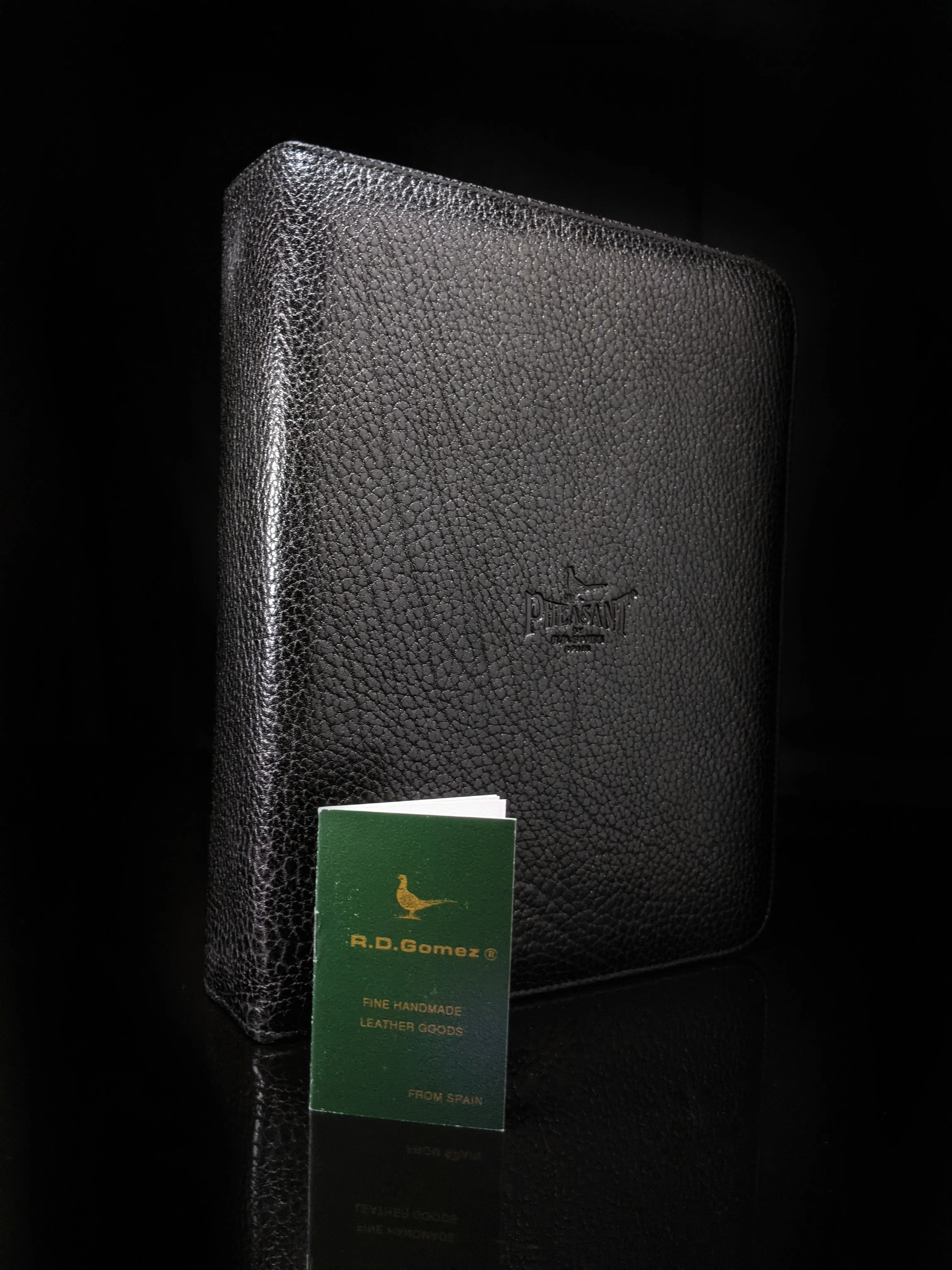 pheasant by R.D.Gomez made in Spain Black  Leather Case NIB