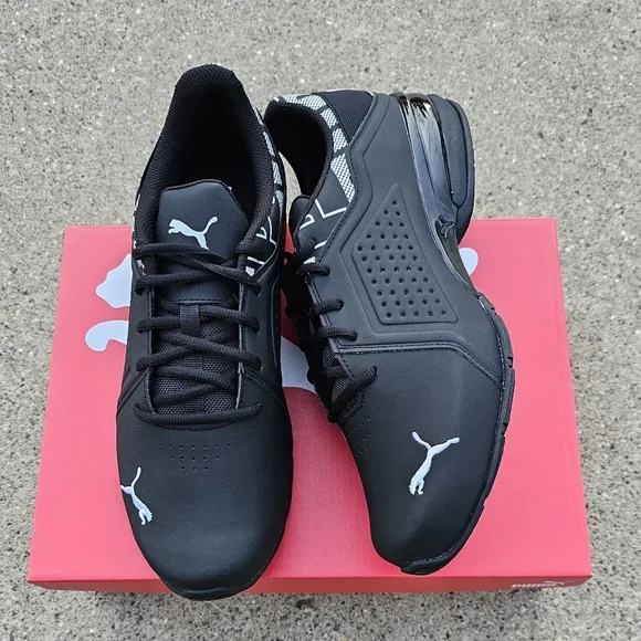 Puma comfort sneaker Men's Size 11