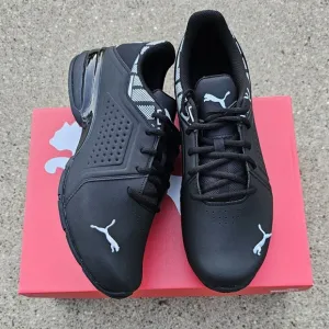 Puma comfort sneaker Men's Size 11