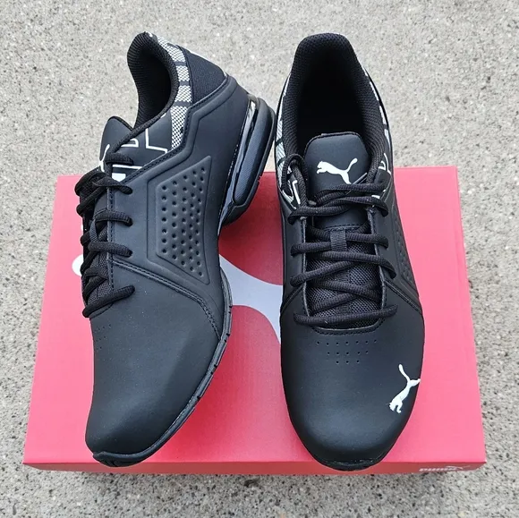 Puma comfort sneaker Men's Size 11