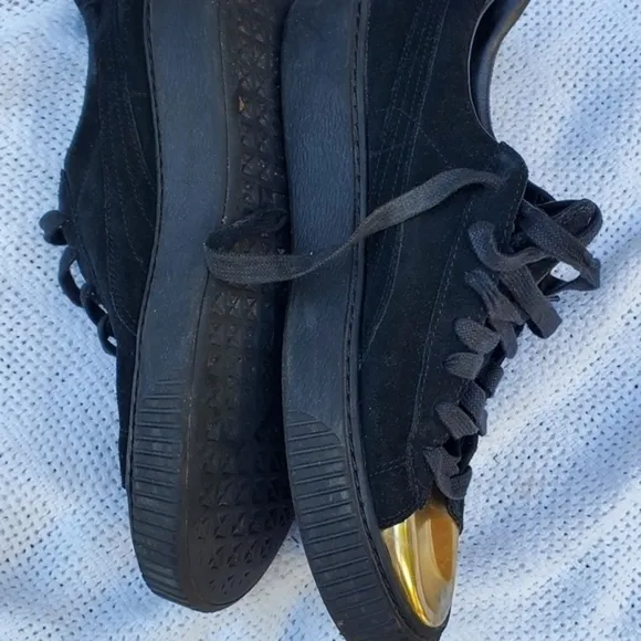 Puma Metallic Sneakers 10.5‎