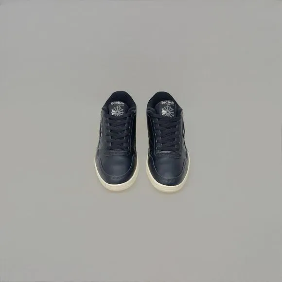 Reebok Men’s Black Leather Club Memt Tennis Shoes -  Size 7.5