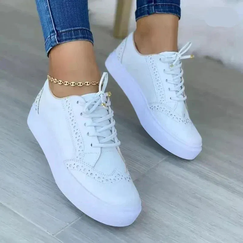 Regina® | Sneaker