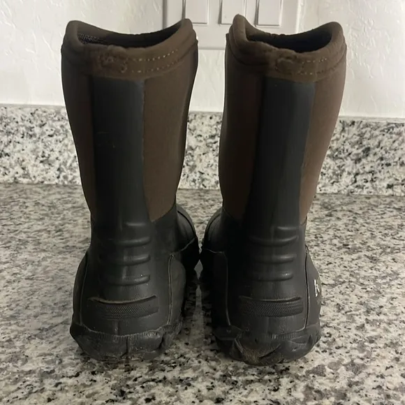 Rocky Kids' Core 9” Rubber Outdoor Boot Black and Brown Sz 1 Boy Waterproof