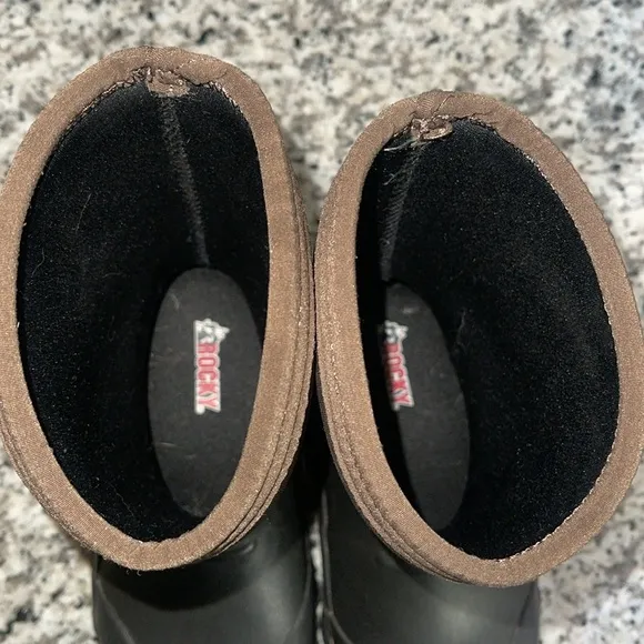 Rocky Kids' Core 9” Rubber Outdoor Boot Black and Brown Sz 1 Boy Waterproof