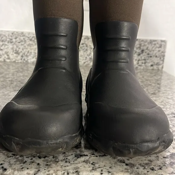 Rocky Kids' Core 9” Rubber Outdoor Boot Black and Brown Sz 1 Boy Waterproof