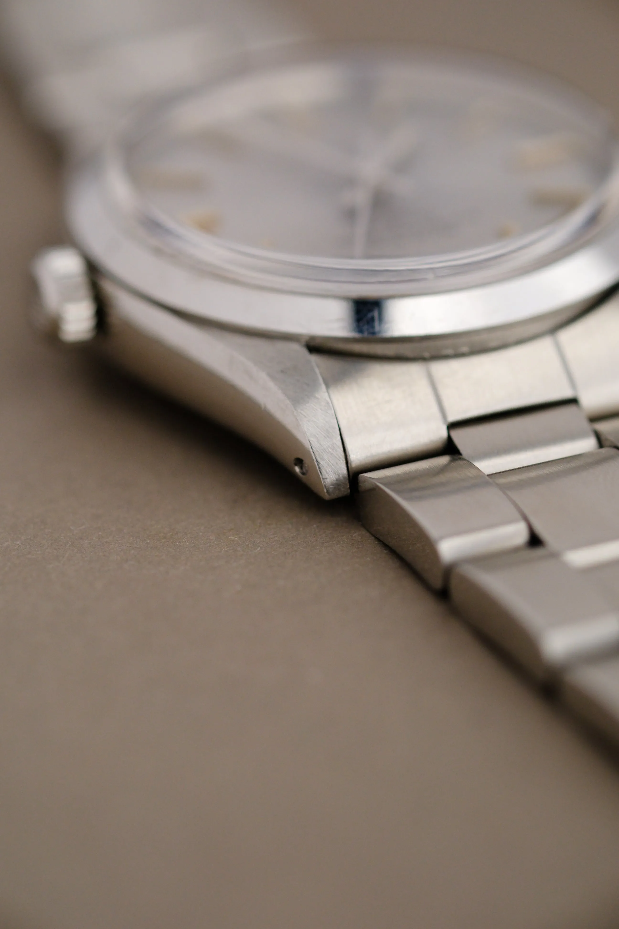 Rolex Air-King 5500 Grey Dial w/ Cream Patina - 1984