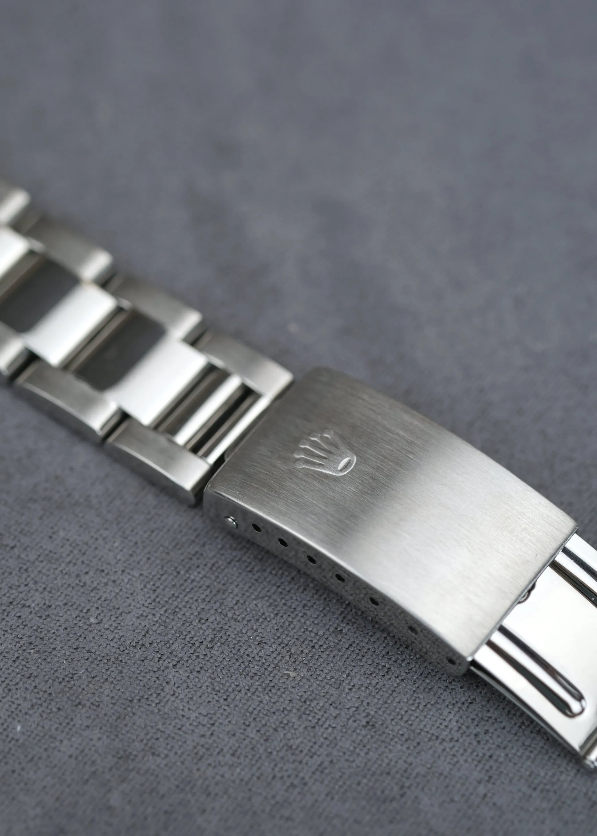 Rolex Datejust 16200 Black Dial - 1997/8
